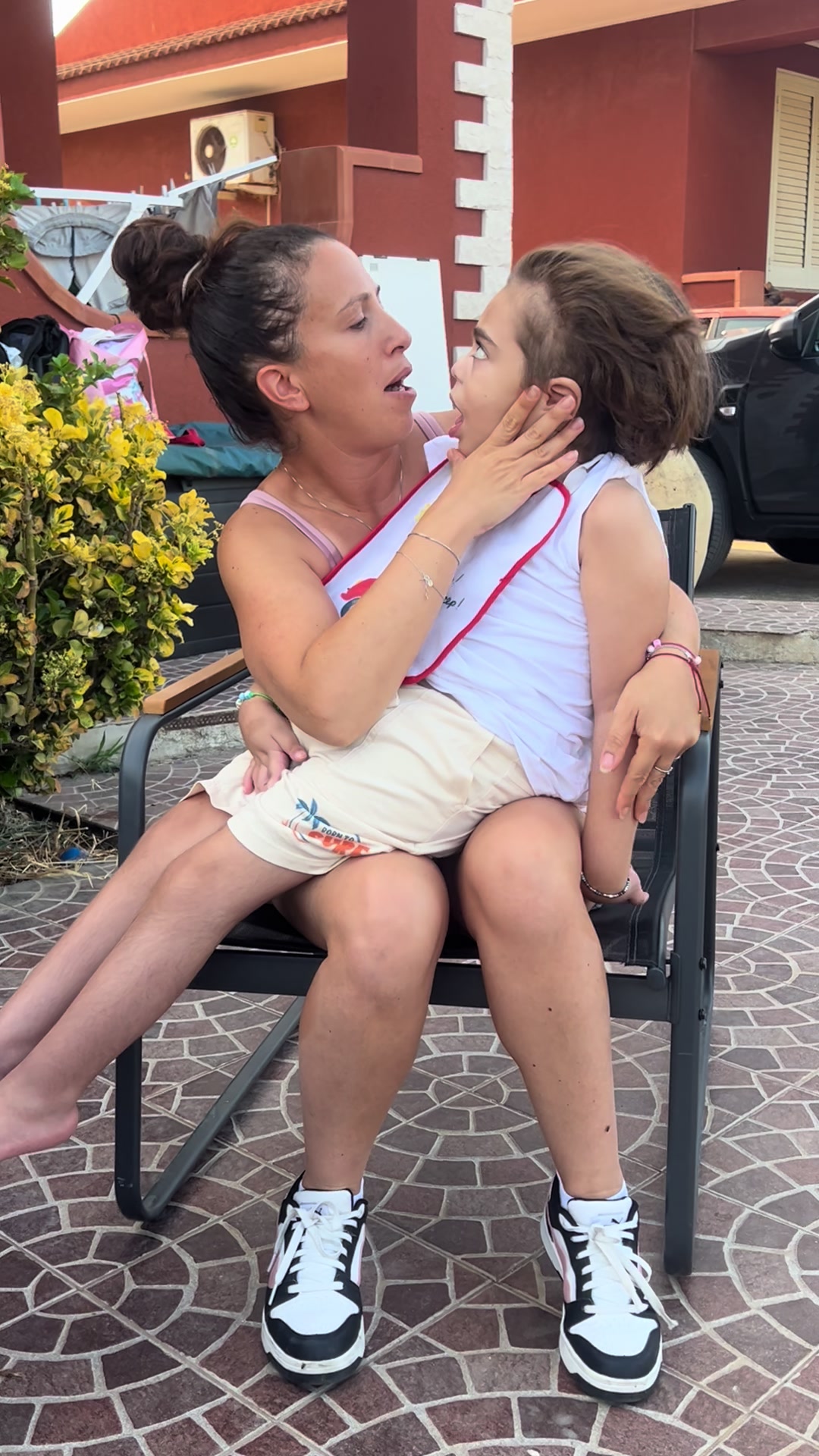 @🌺  𝒢𝓁𝑜𝓇𝒾𝒶  🌺