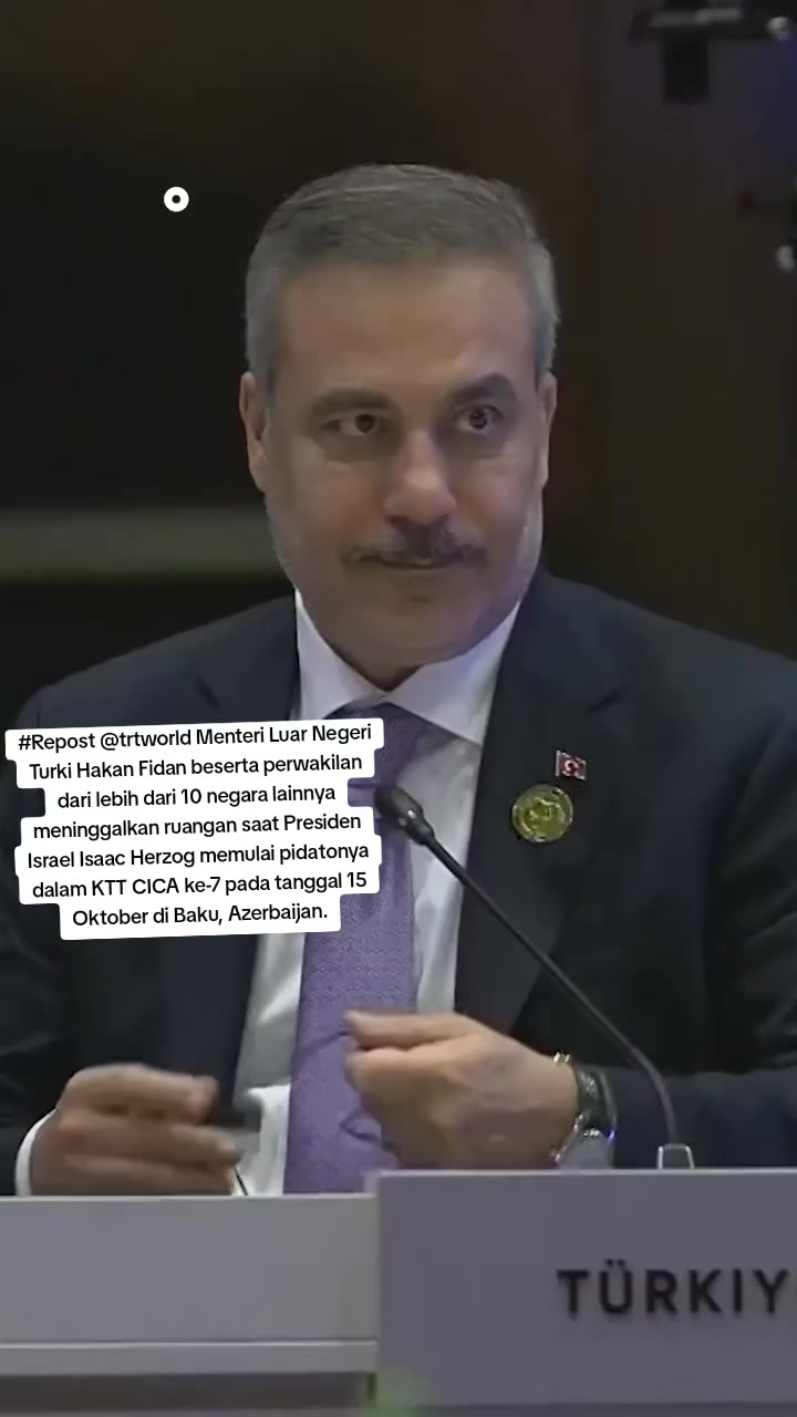 @emi_aRkan