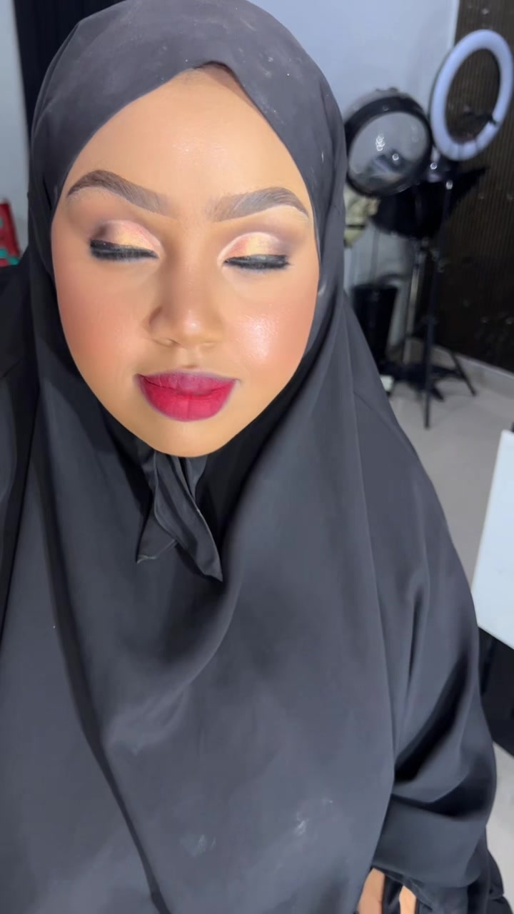 @glambylima1