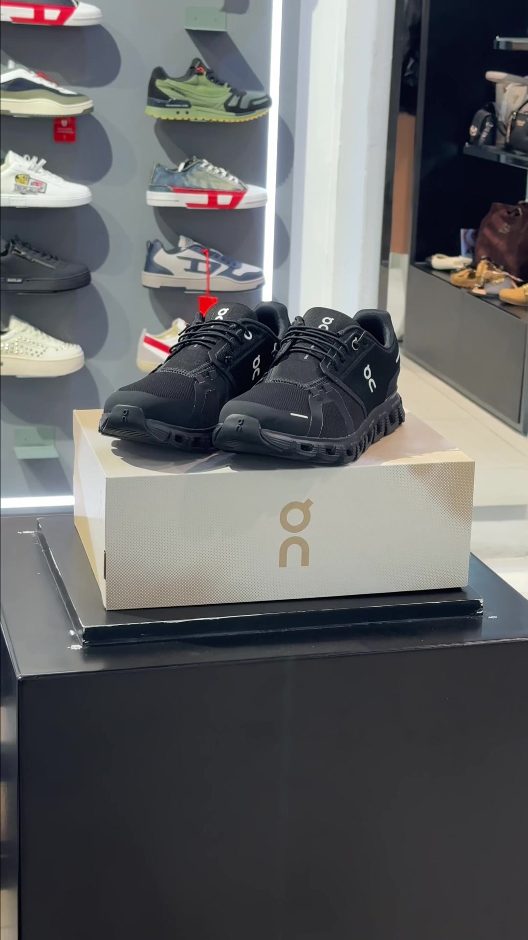 @Subwear