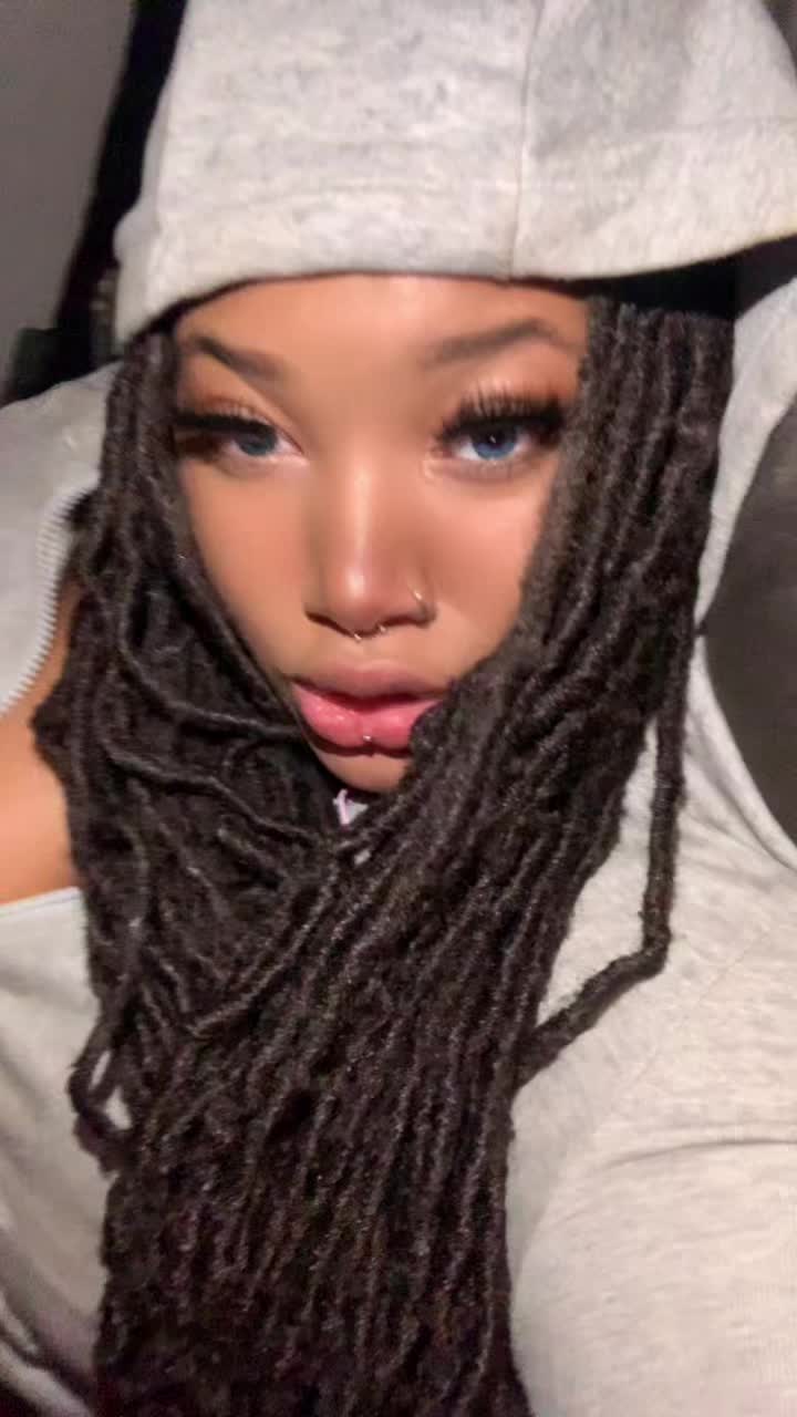 @Niya Lineberger wilson