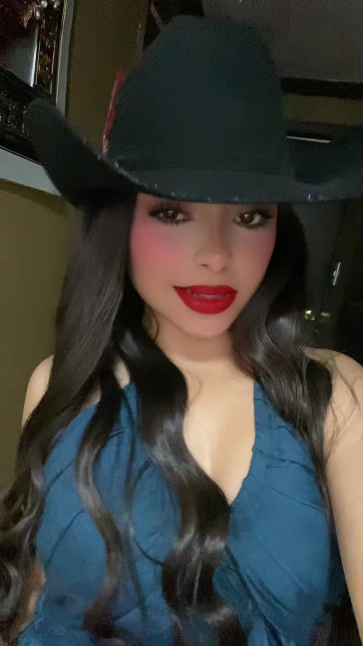 @𝒱𝒾ℴ𝓁ℯ𝓉𝓉𝒶𝒯𝒶𝒸𝒽ℴ💋