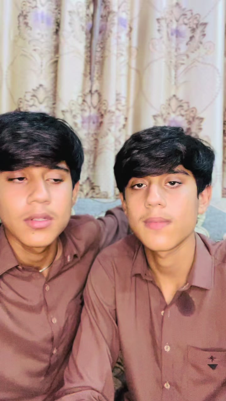 @♥️Twins👬 is live