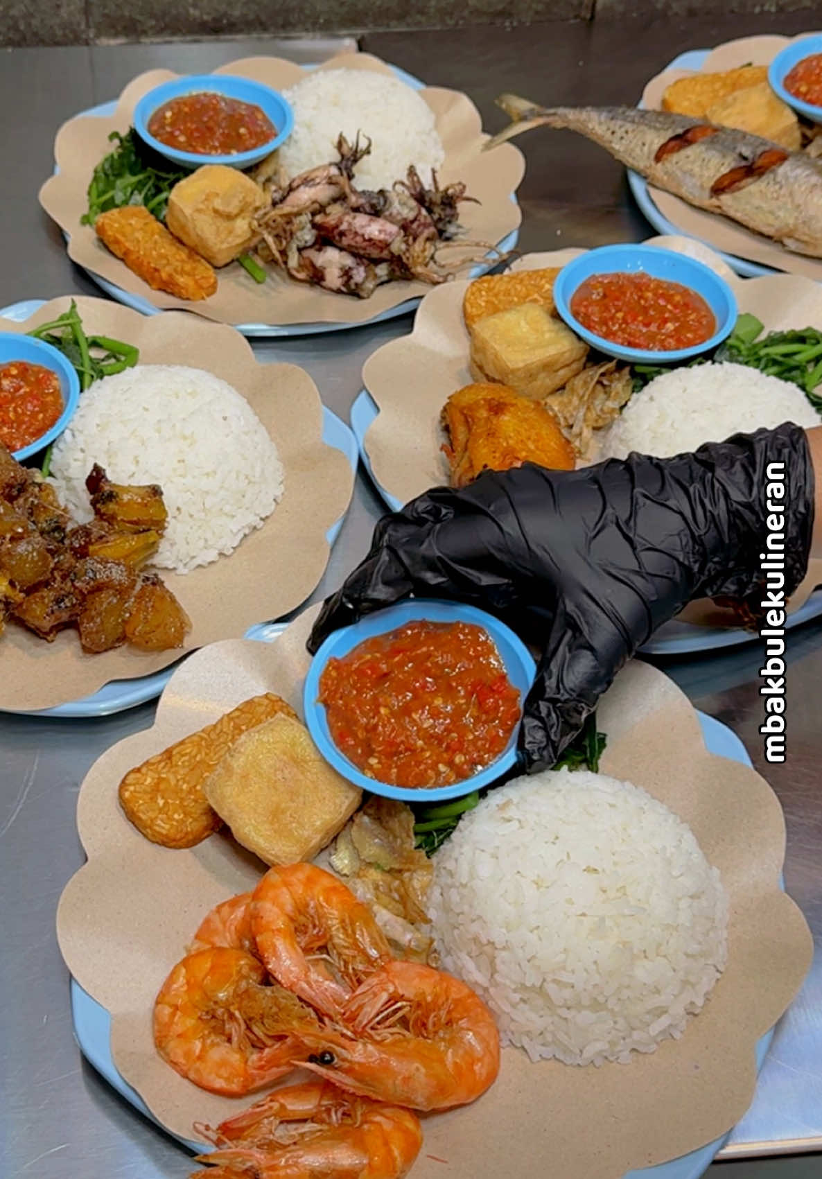 @MBAK BULE KULINERAN