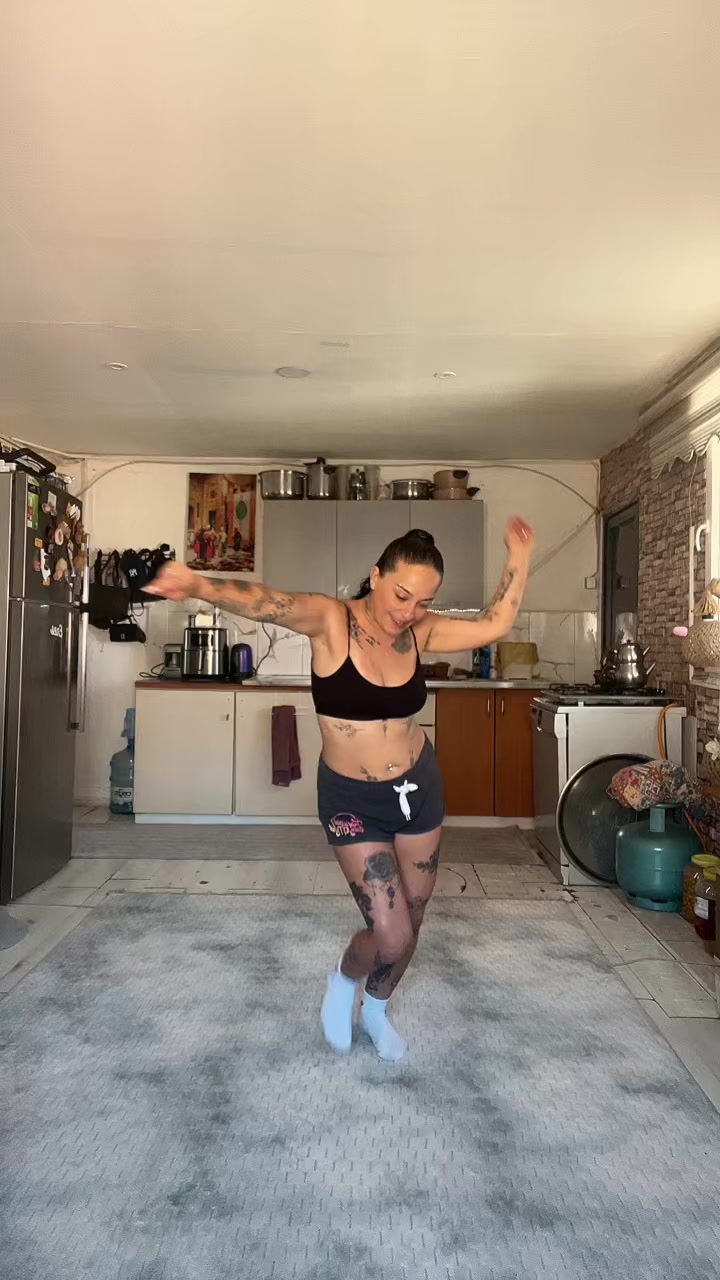 @Neslii_yegenn