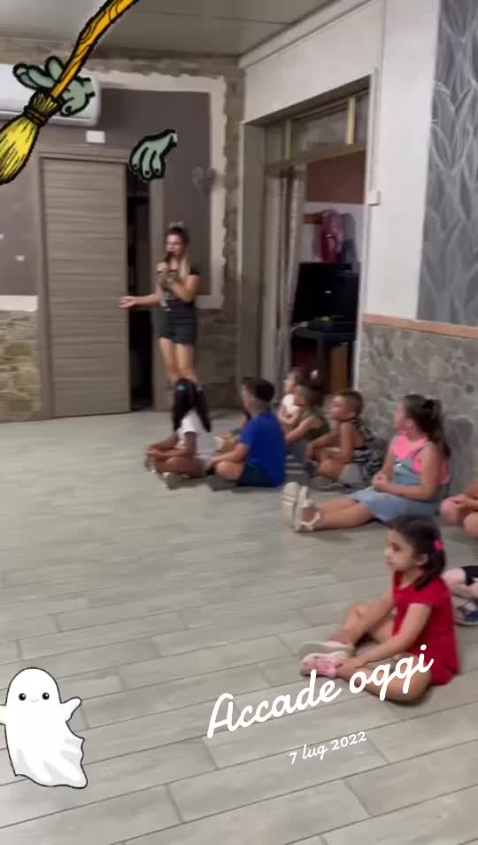 @Elisabvl