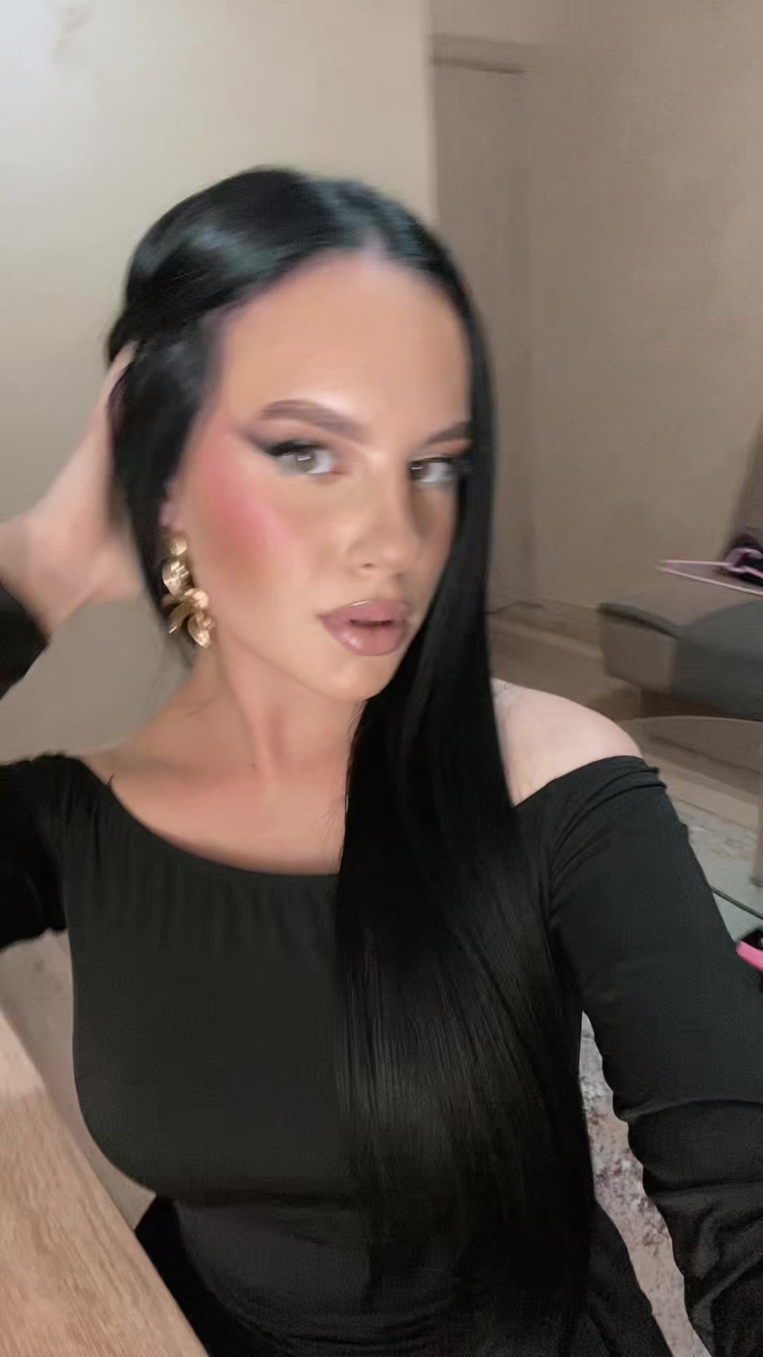 @симона