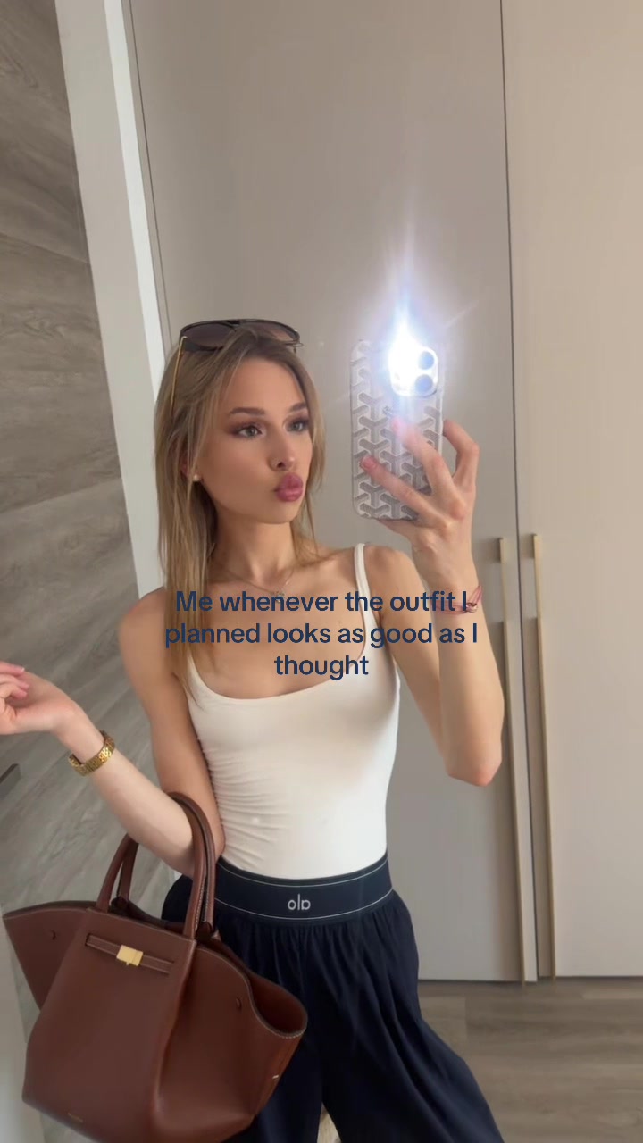 @anna