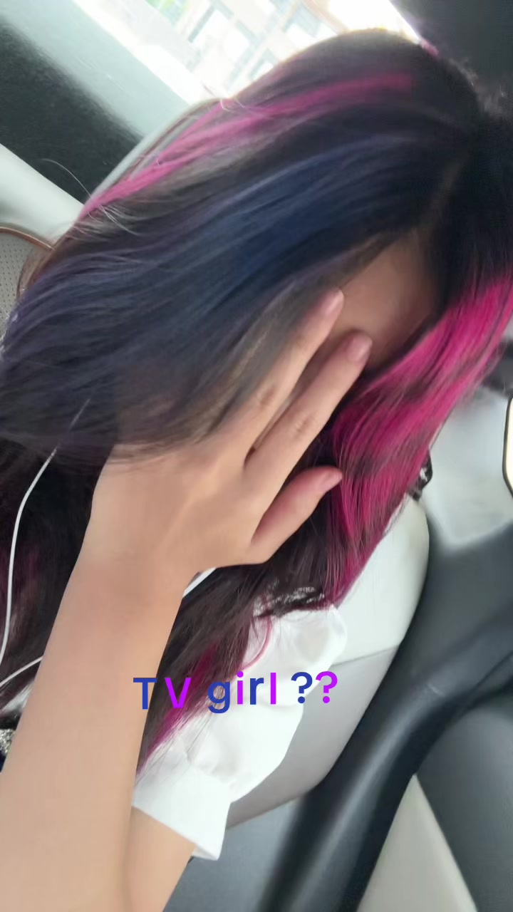 @𝒽ℴ𝓁ℯ𝓇ℴ𝒸𝒽𝓀𝒶
