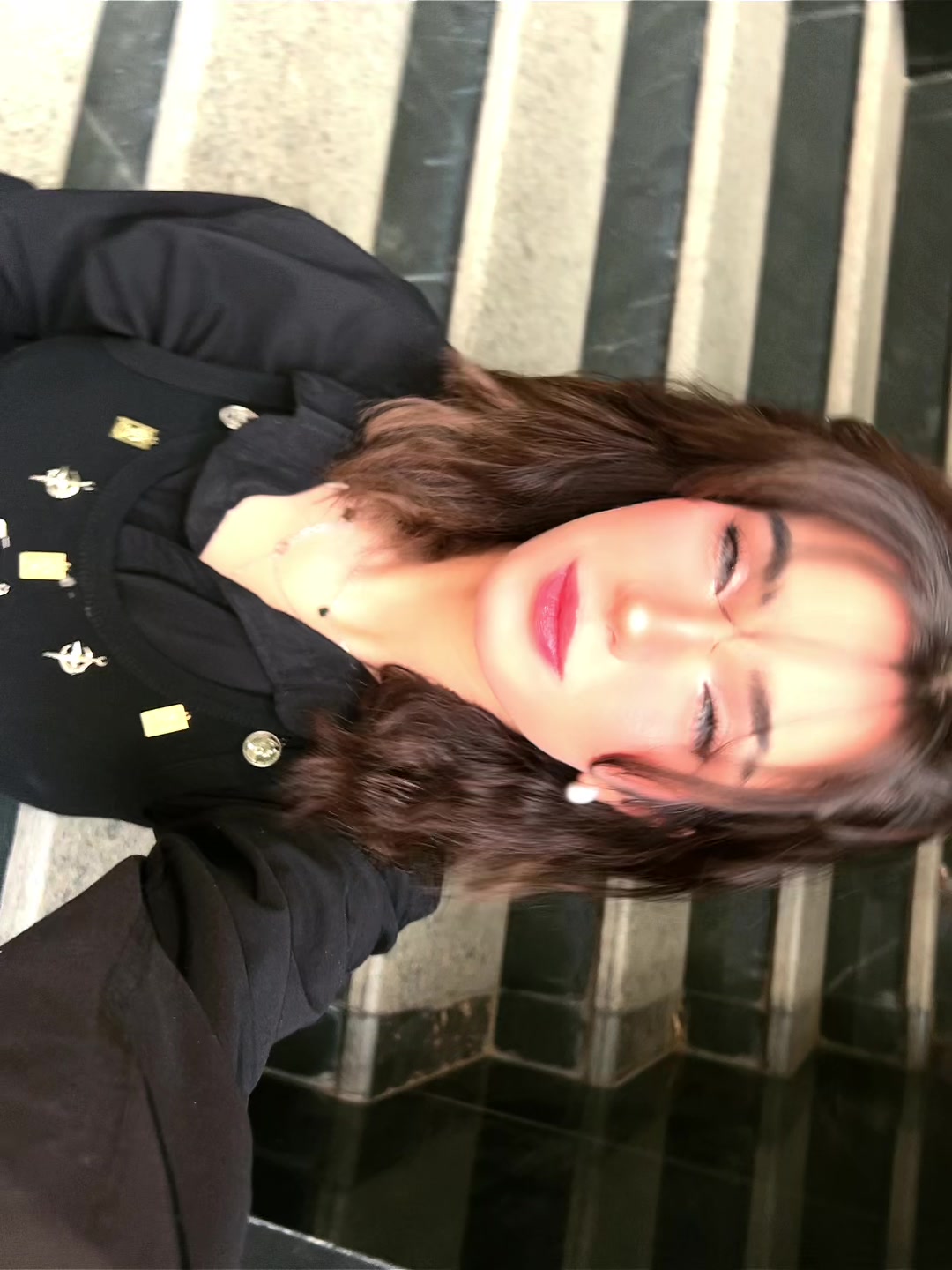 @Farangis