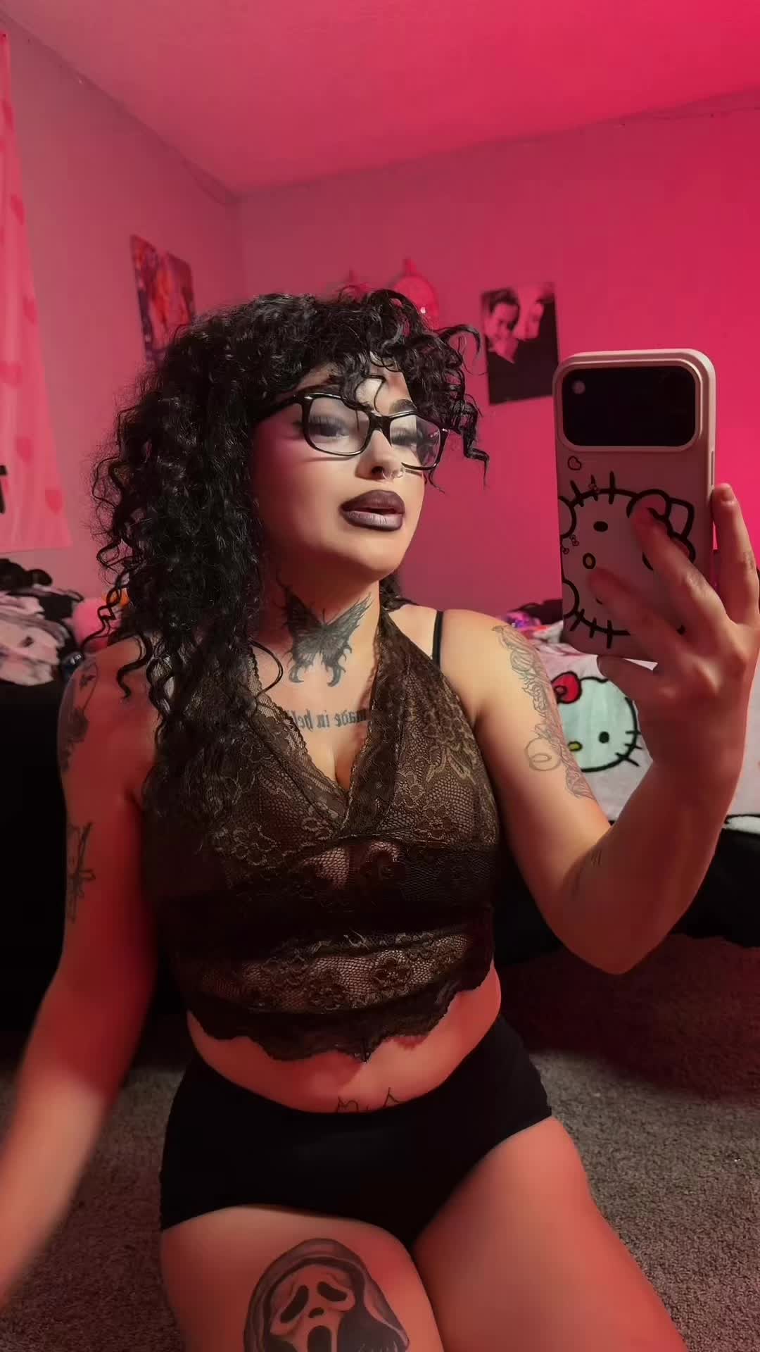 @𝓒𝓱𝓪𝓻𝓵𝓲𝓮🖤🕷️