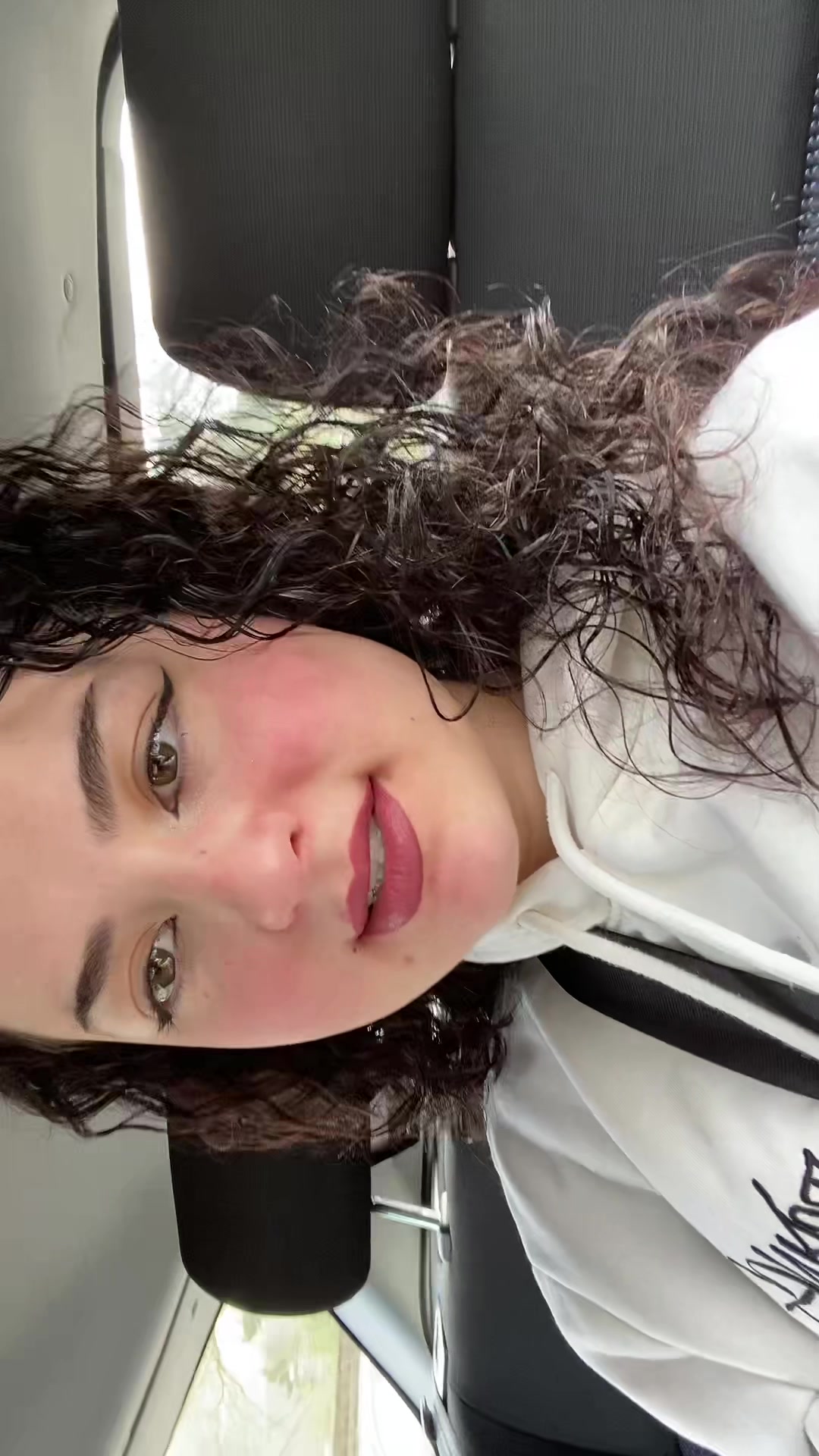 @miaaaa.sfr