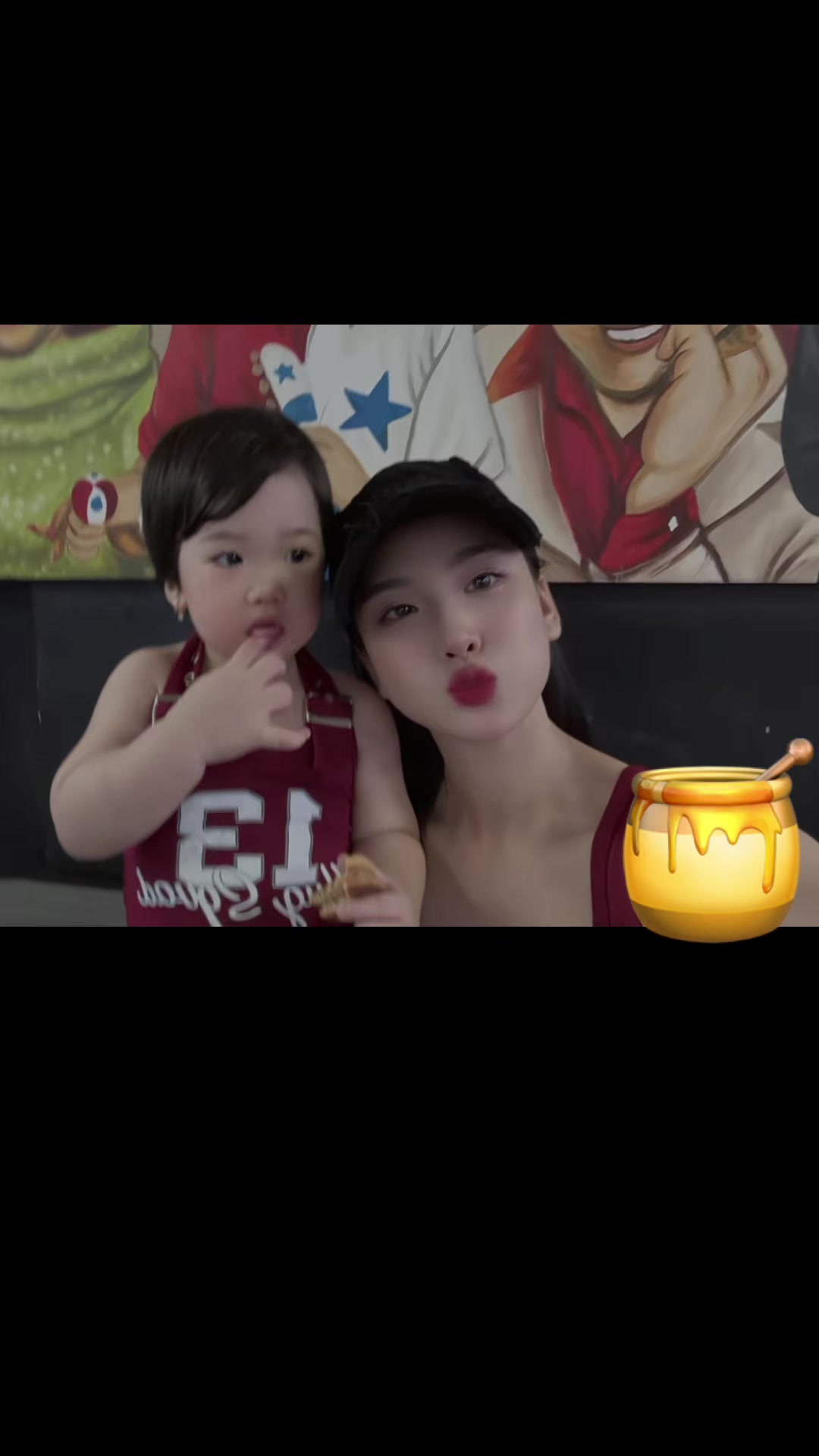 @Mẹ và bé nhà Ngọc đây😊
