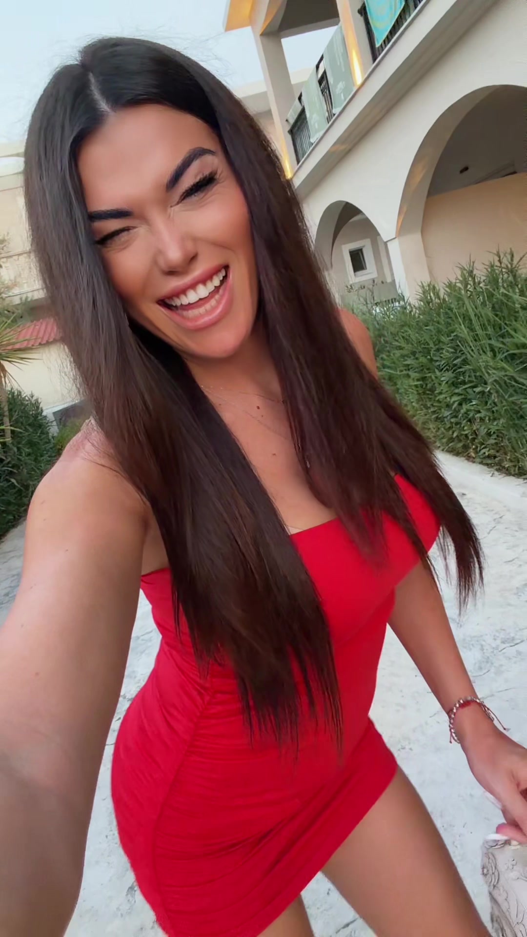 @Valentina