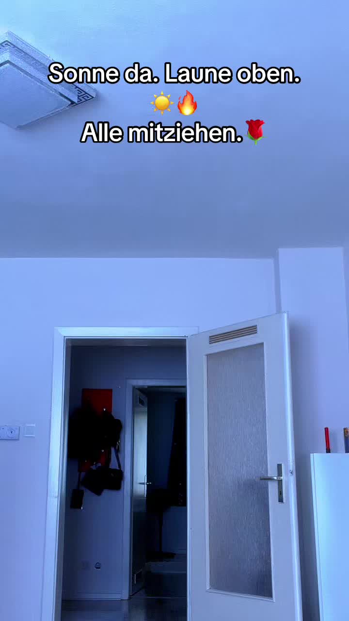 @Meʝoo