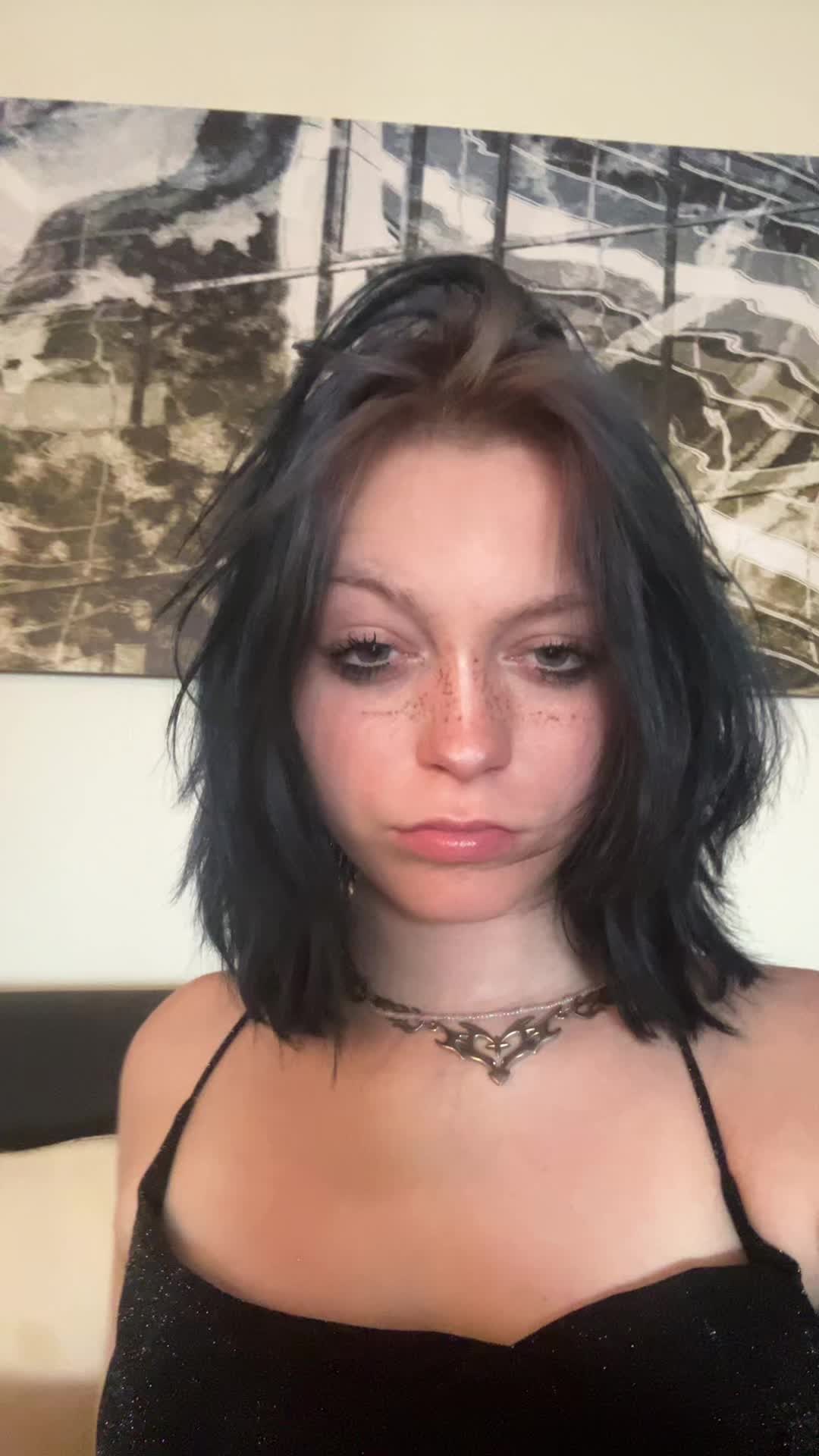 @emma🪬🫧