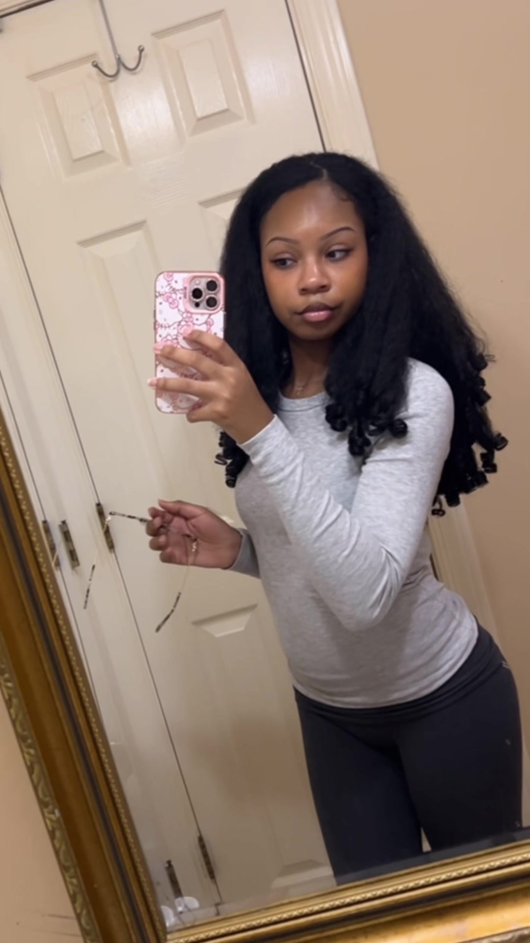 @𝑍𝑎𝑟𝑖 🎀