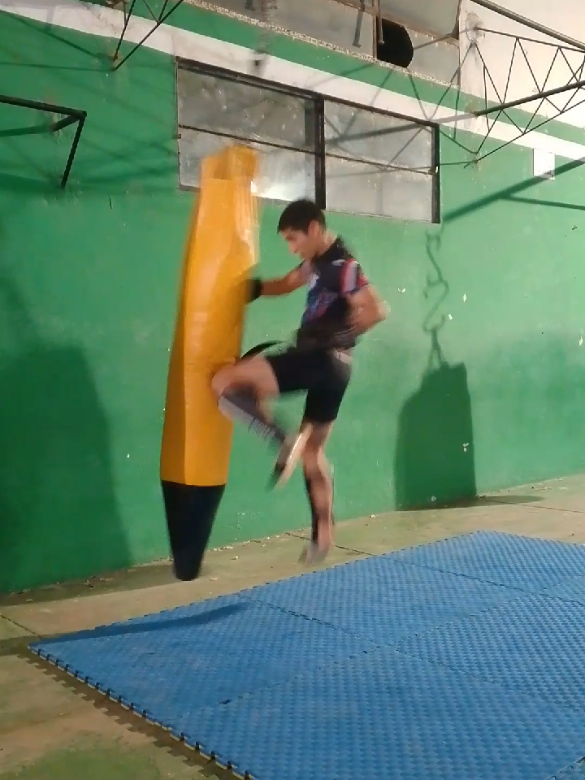 @Ardilla_K1🐿️🥊