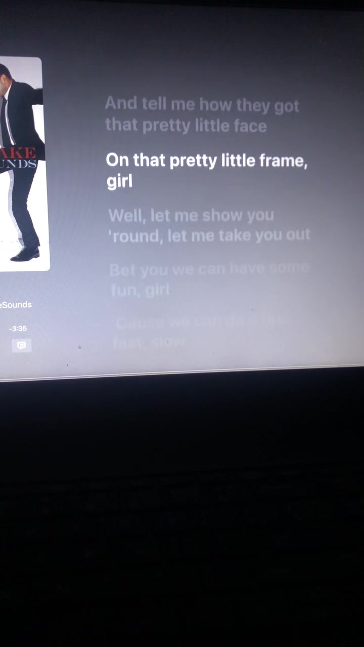 @Lyrics in ur mind 🎶