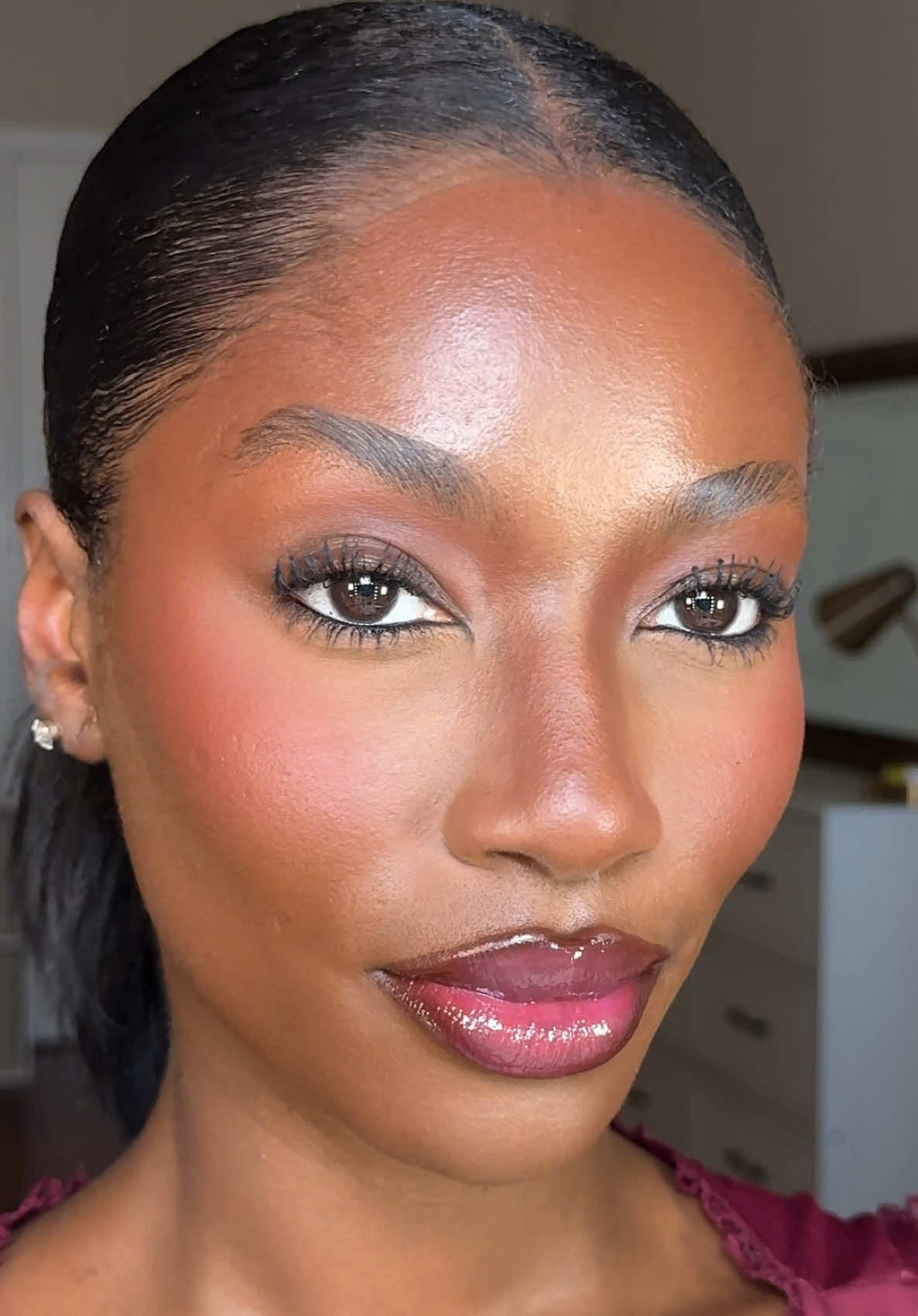 @Kayla B | Beauty Creator✨