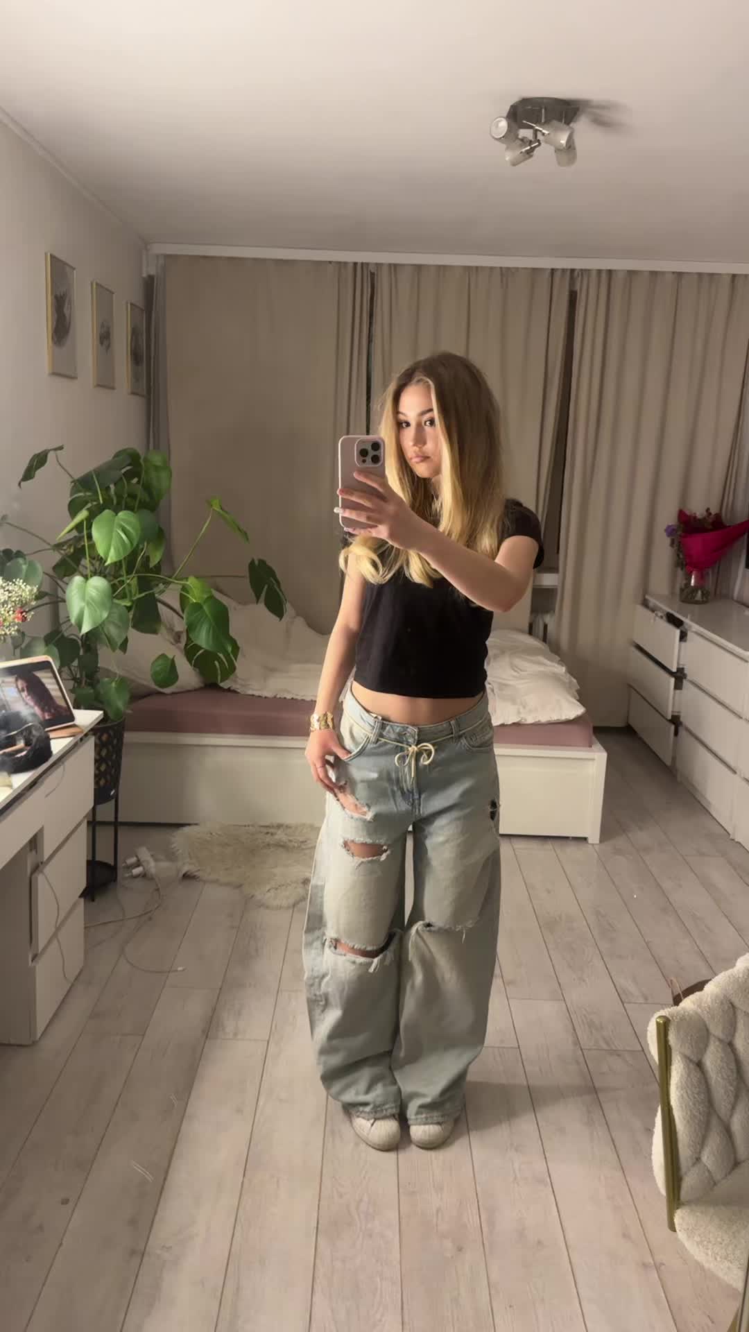 @❧