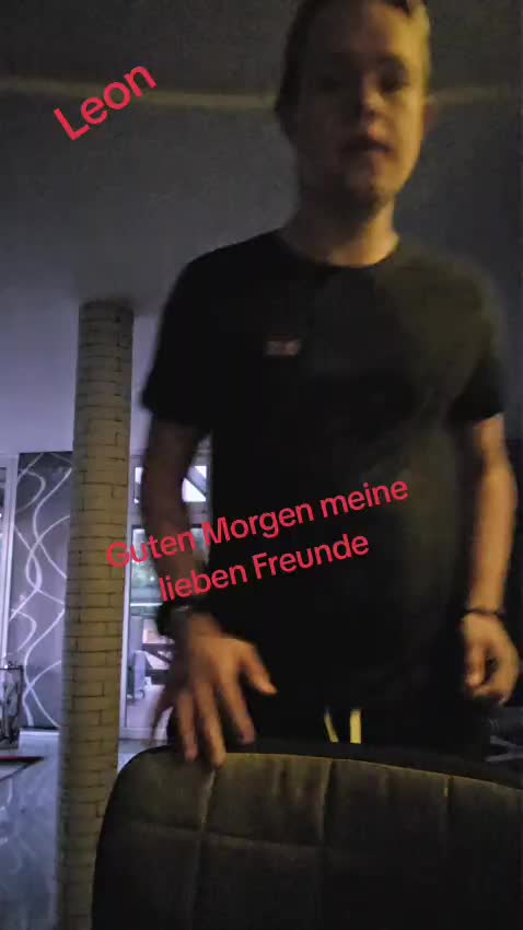 @Leon Fischer23