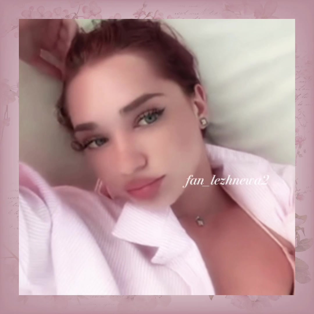 @вика