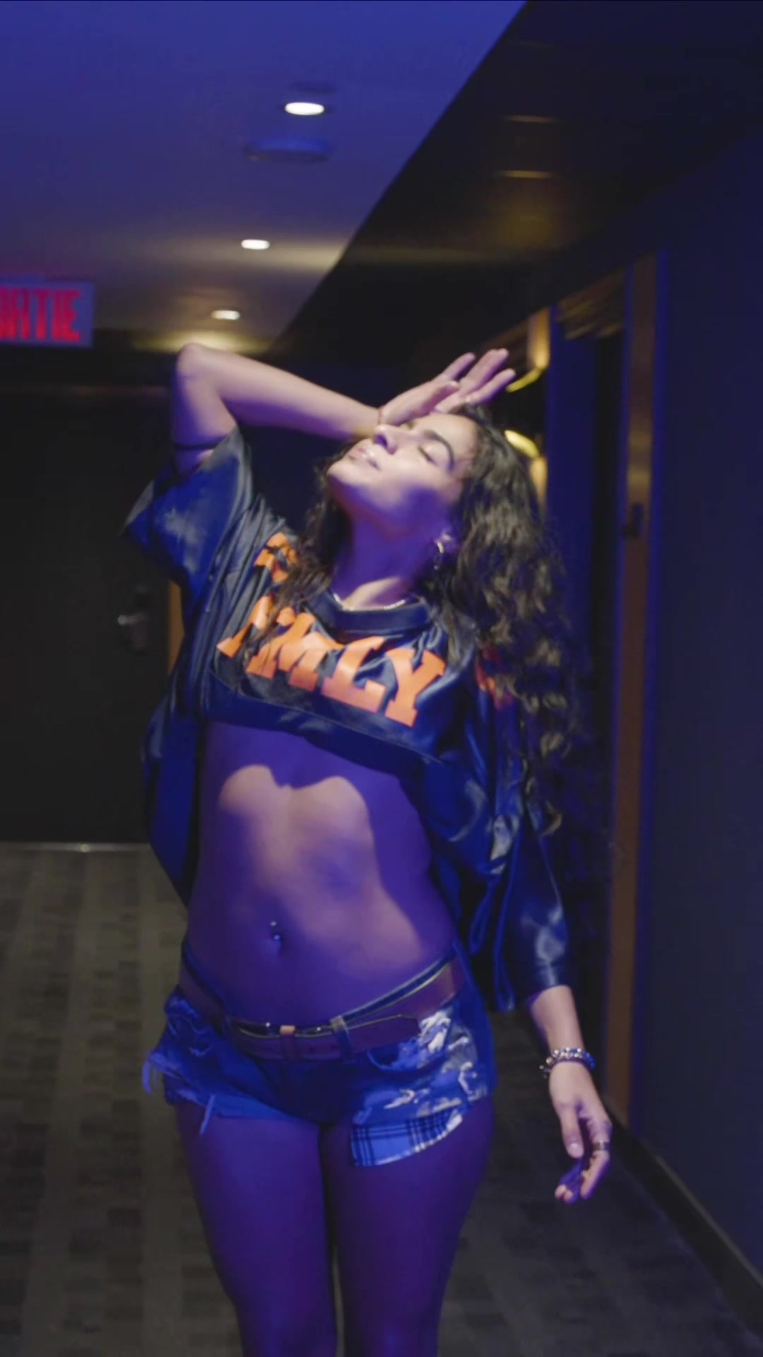 @Jessiereyez