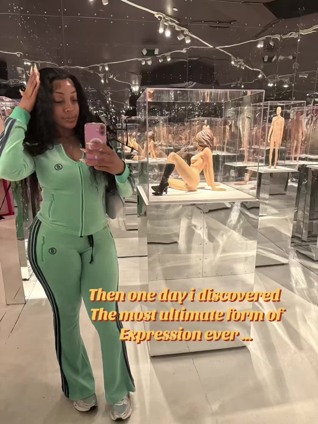 @LovelyLexiee