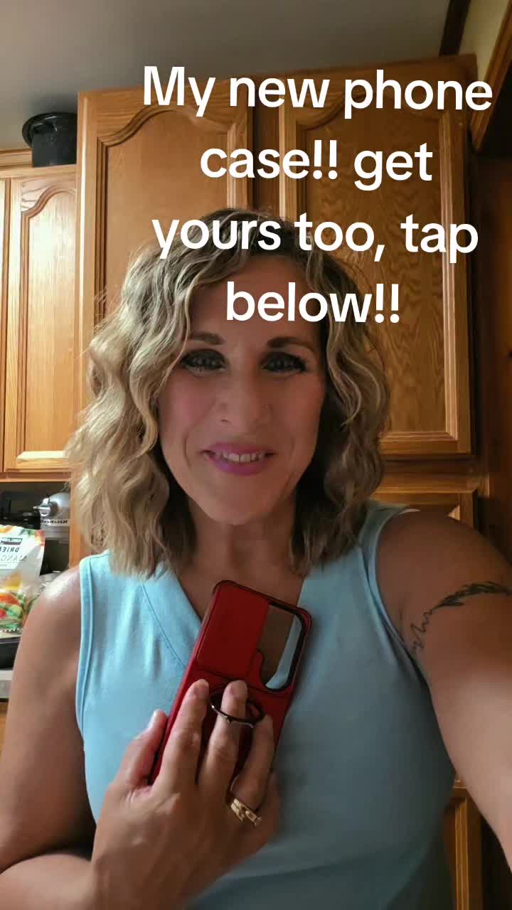 @FoxyRoxyLovesYou