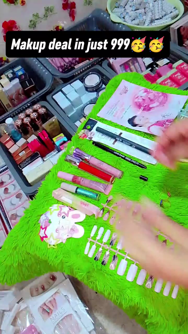 @Ayesha's Beauty Empire