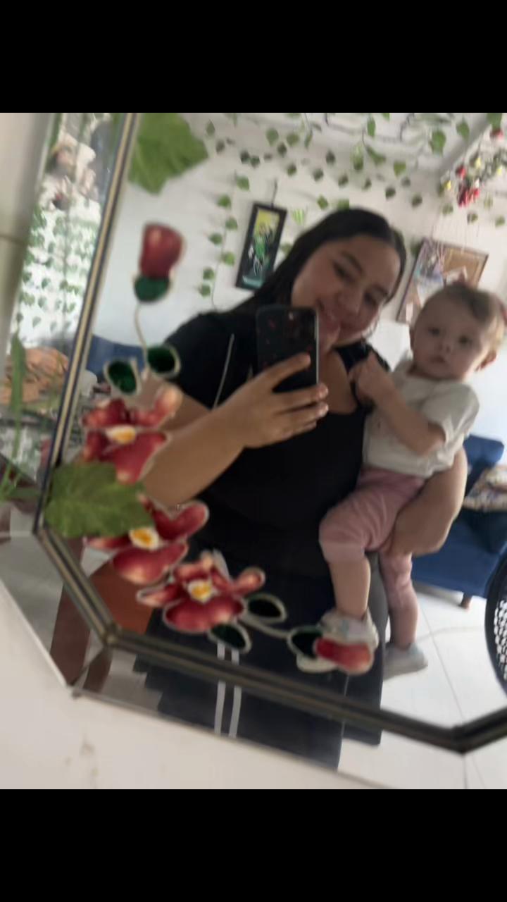 @Andreita velez