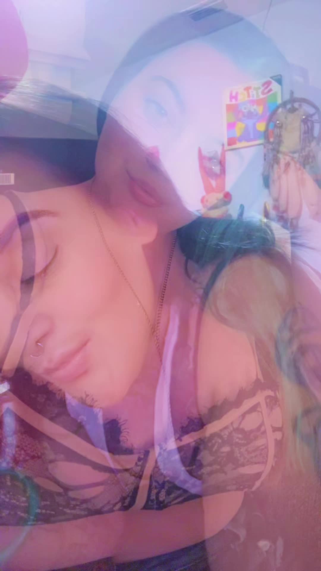 @Bombbeauty