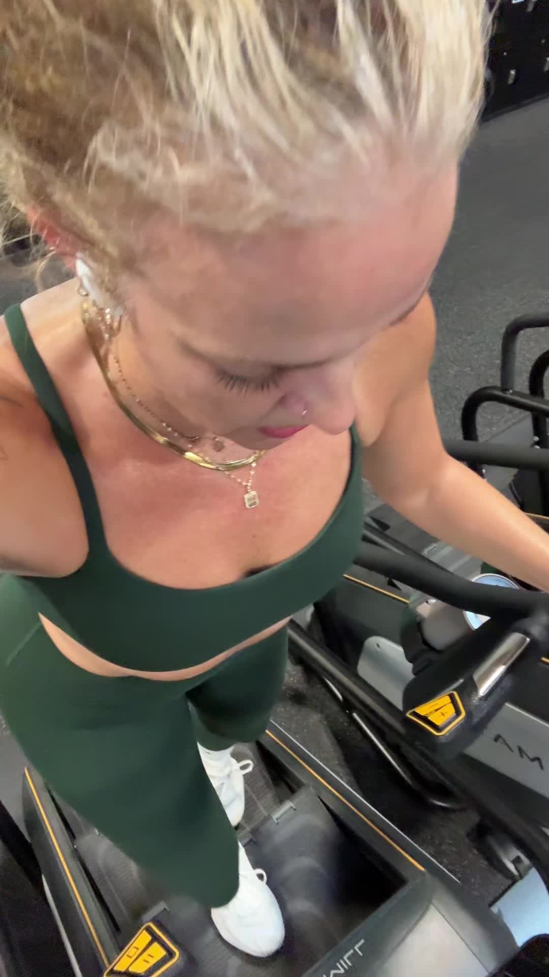 @Vanessa Cutting