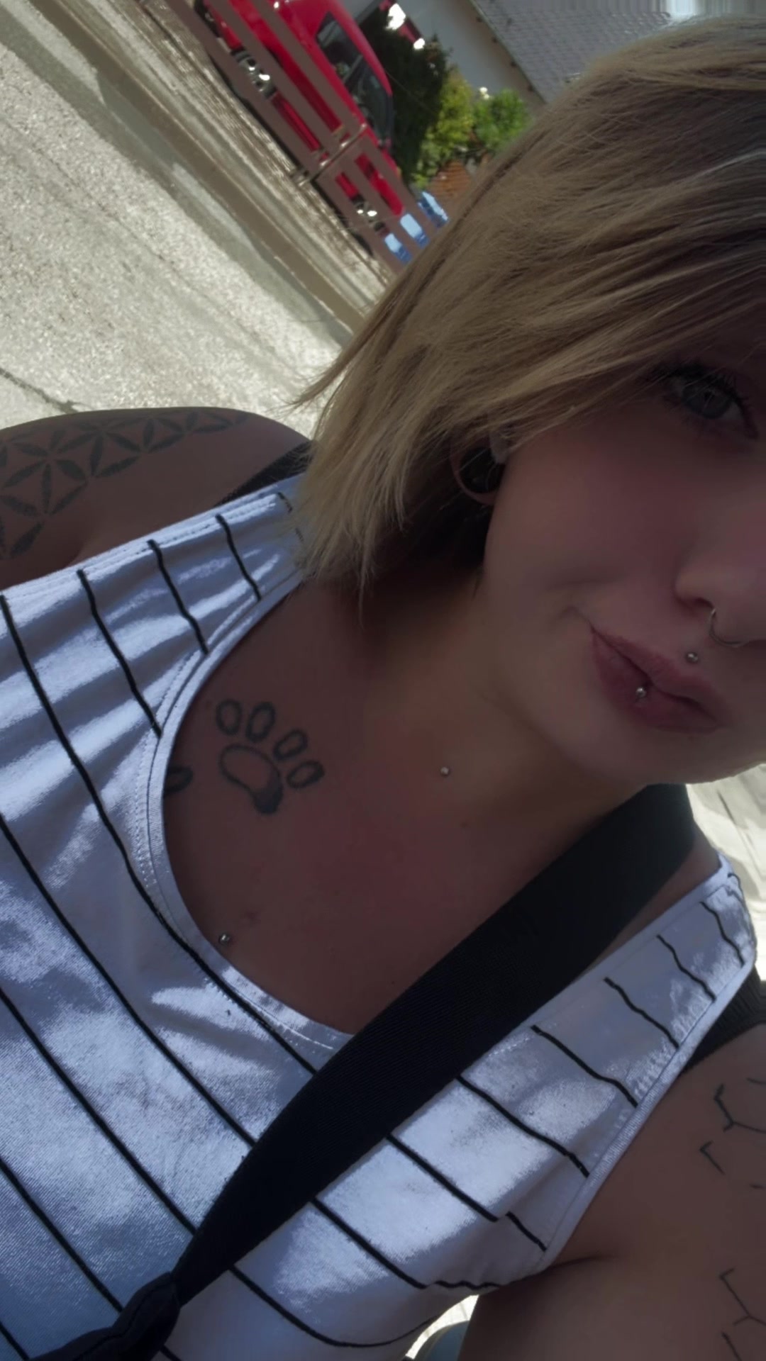@MrsUnbekannt