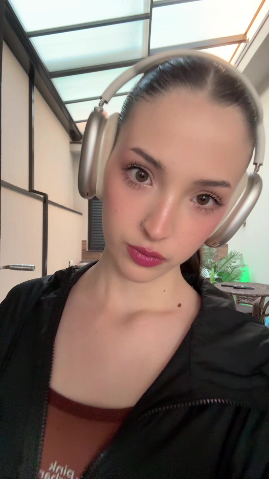 @Ana
