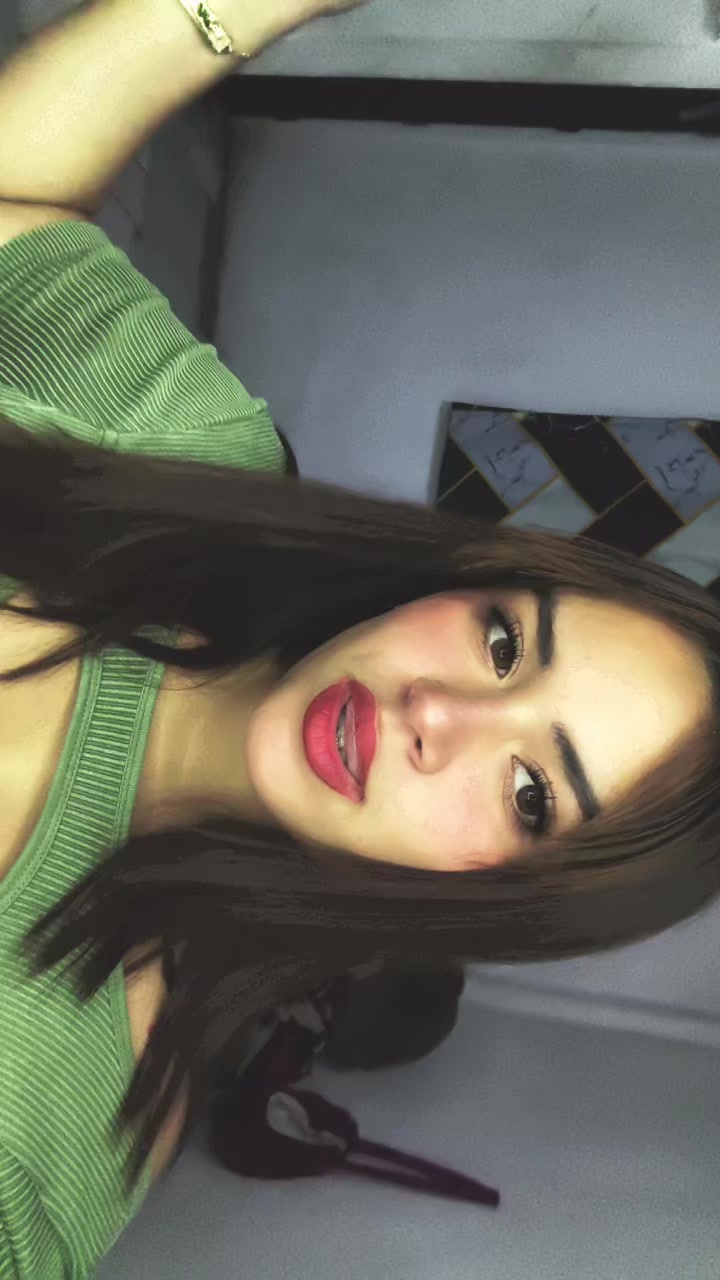 @Adri🦂