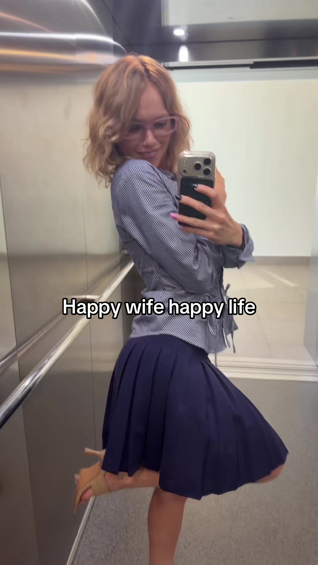@KARINA