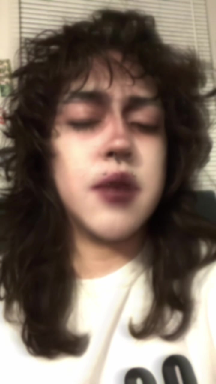 @Axl