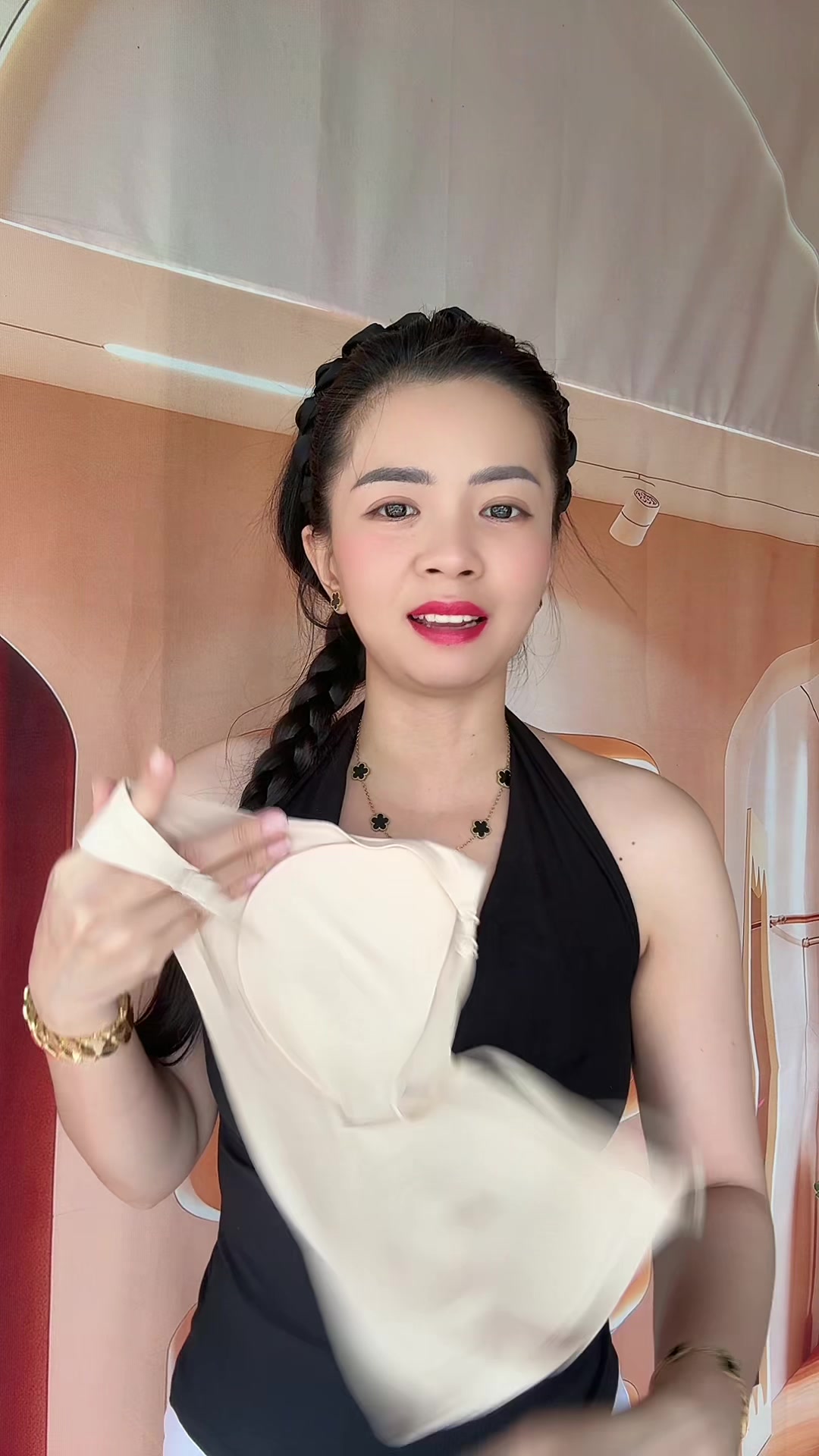 @Em Cẩm Nè