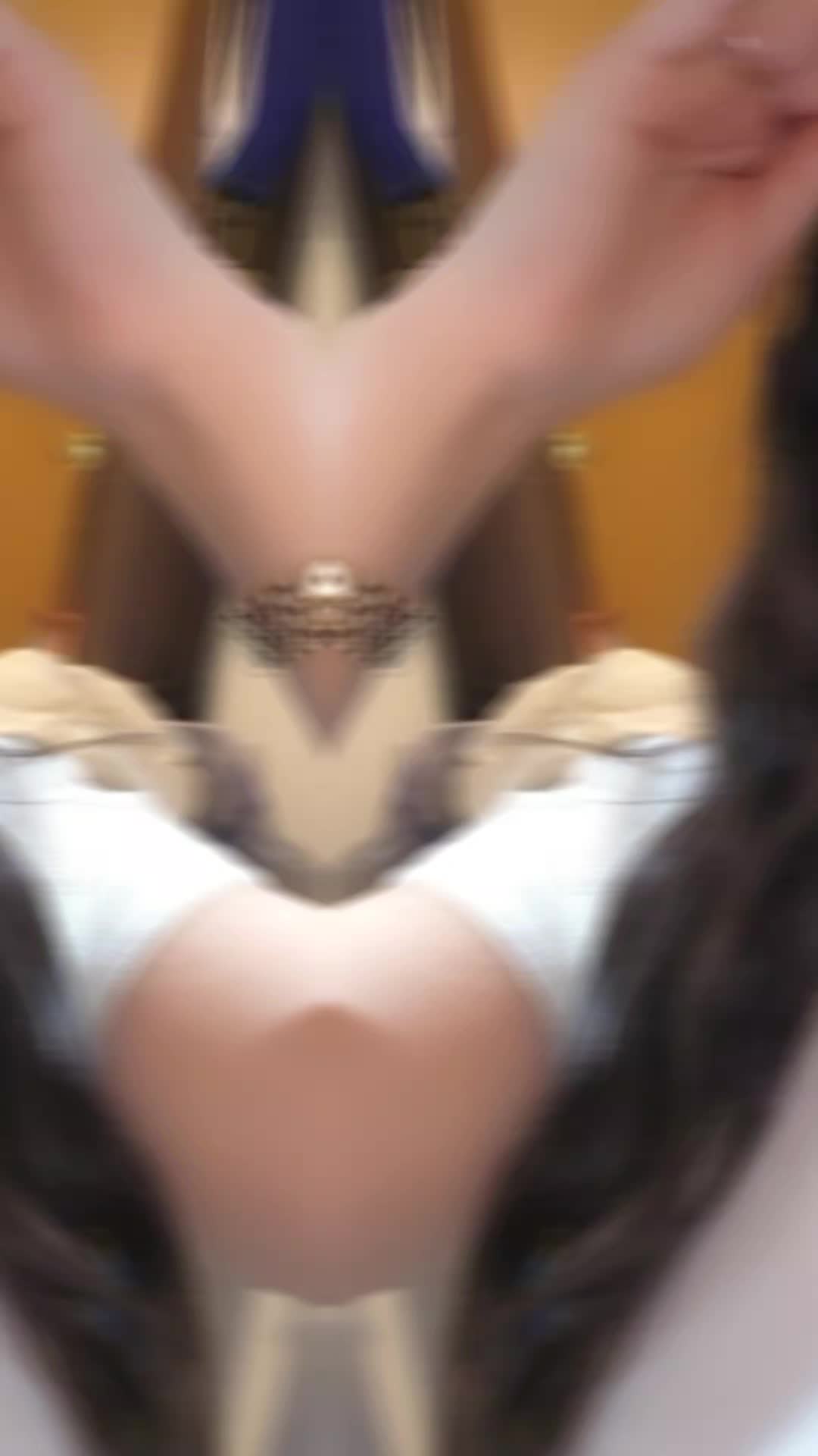 @Jmonica