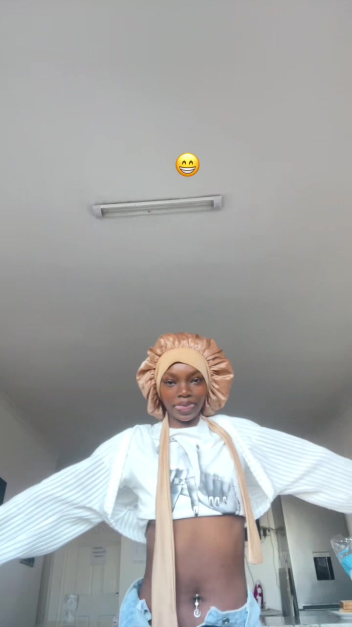 @Melanin Jay ᥫ᭡