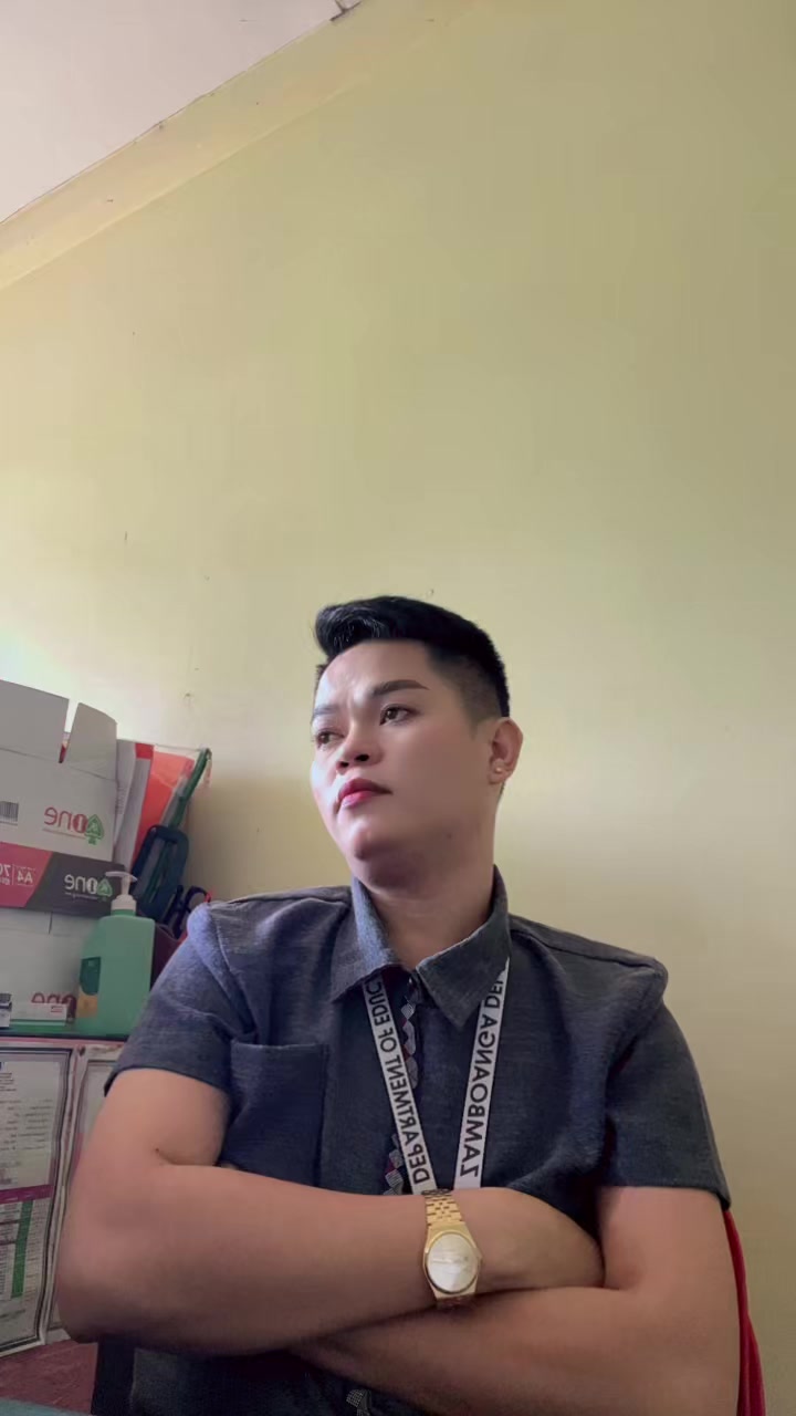 @Vivi Jie🧑🏫
