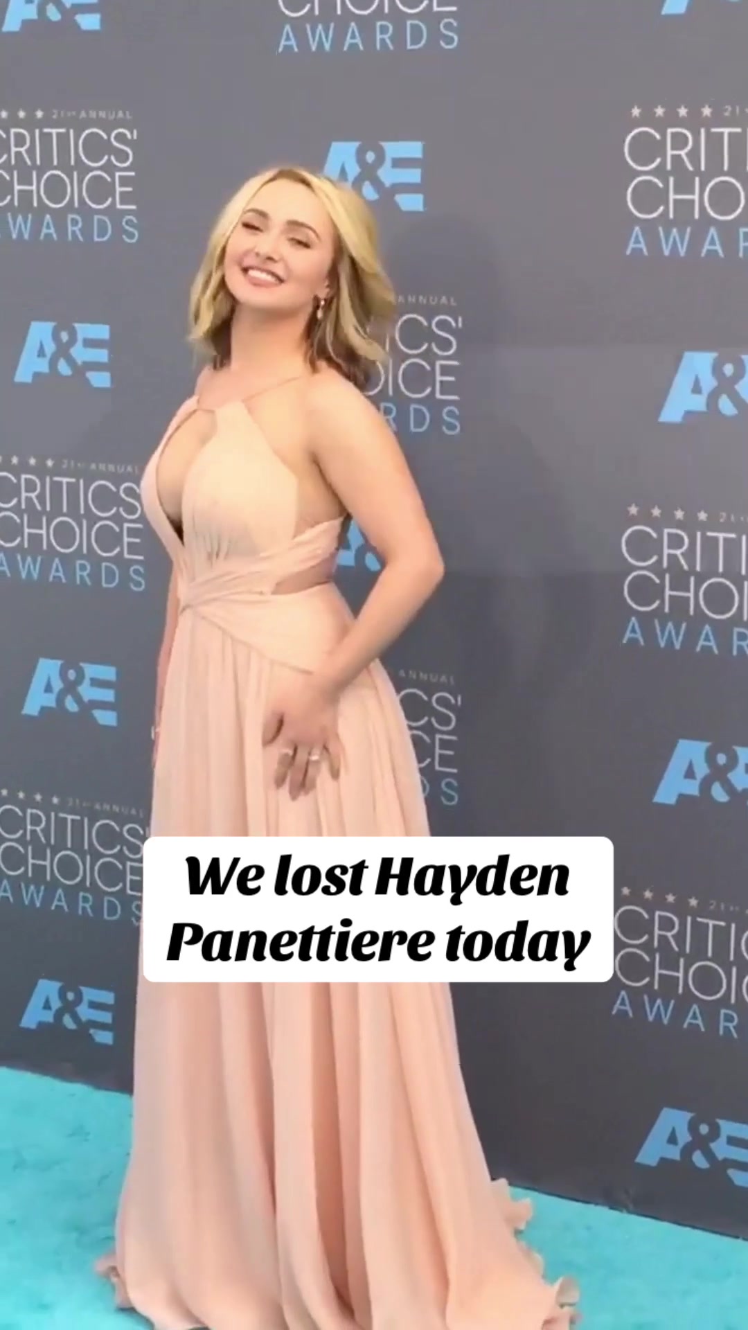 @Hollyweird