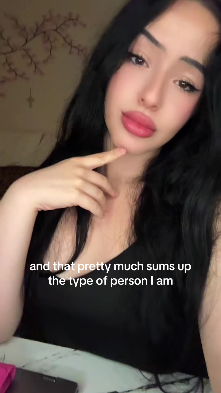 @🫦