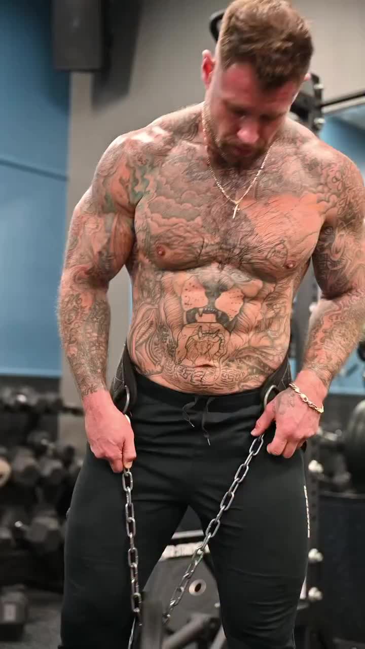 @_kevykevv