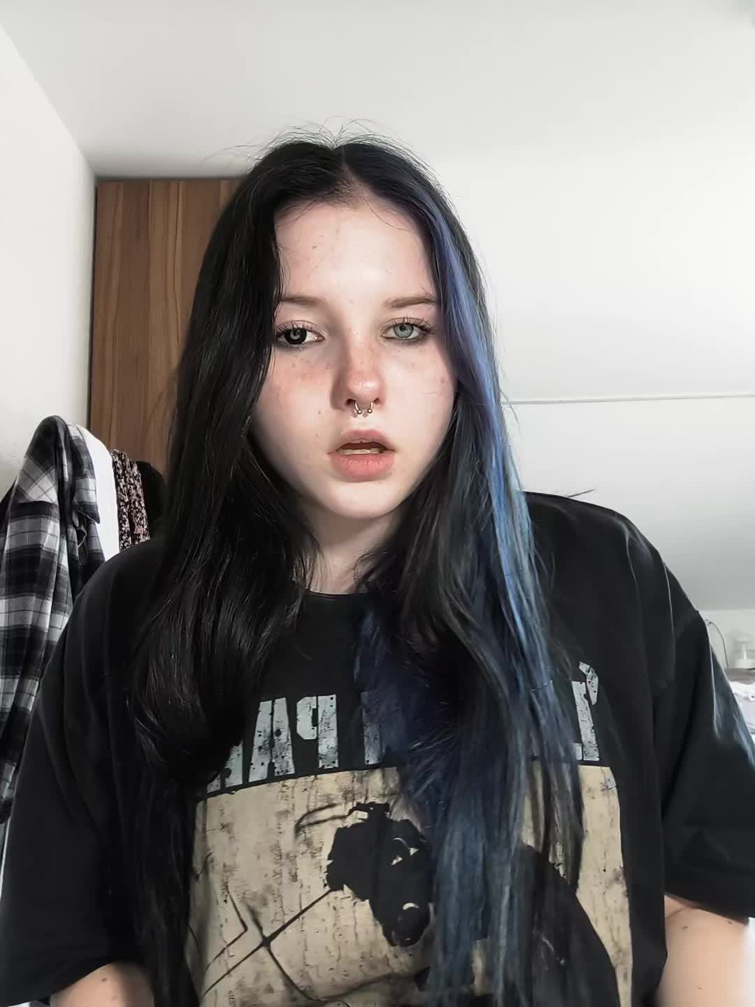 @Angelixx👽