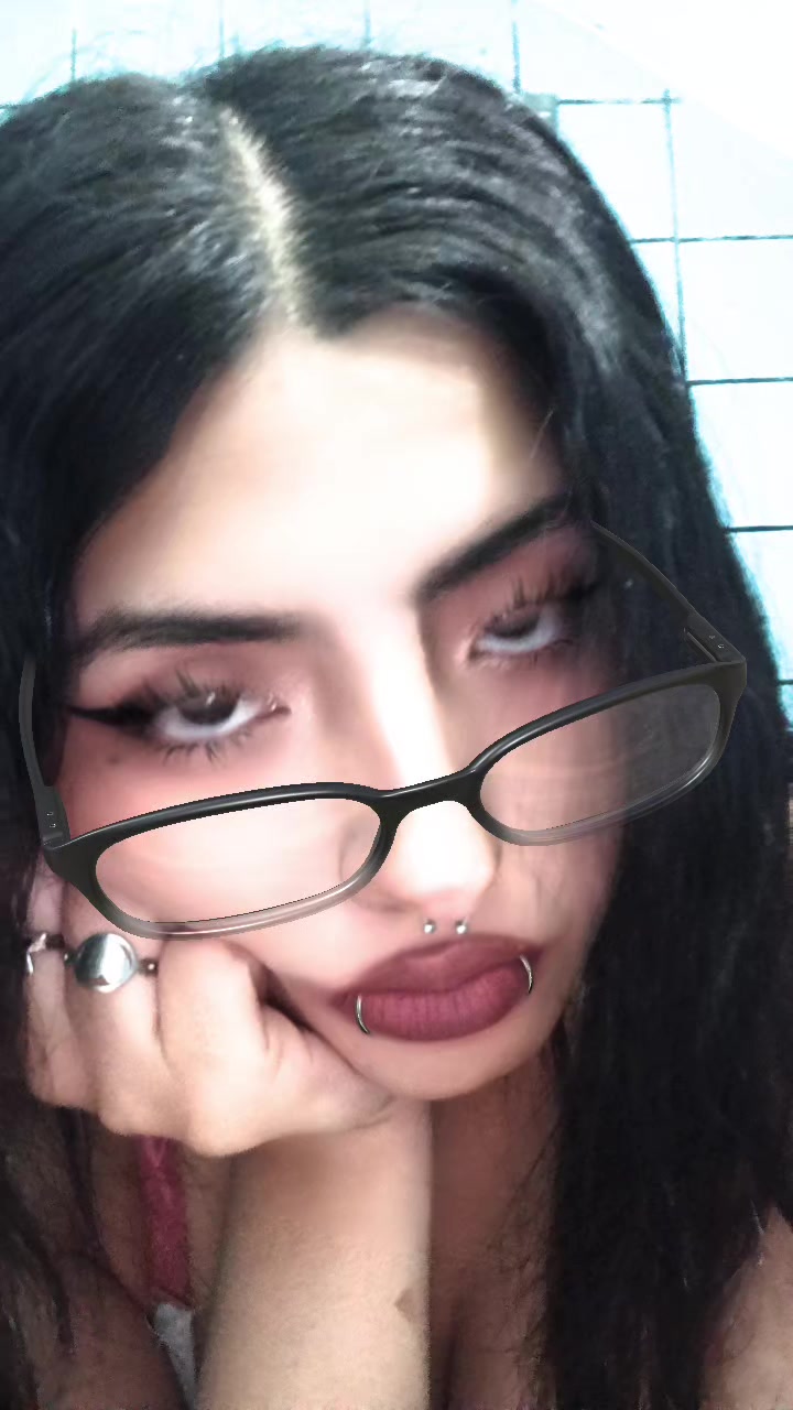 @MegAn.