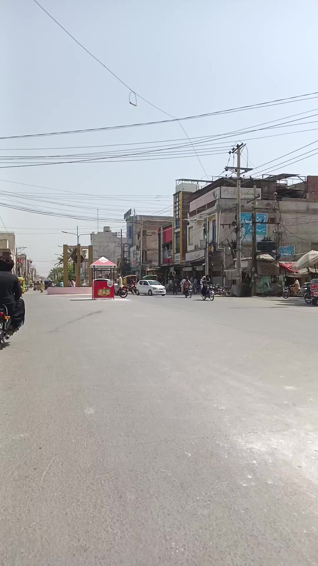 @Tanveer Leghari