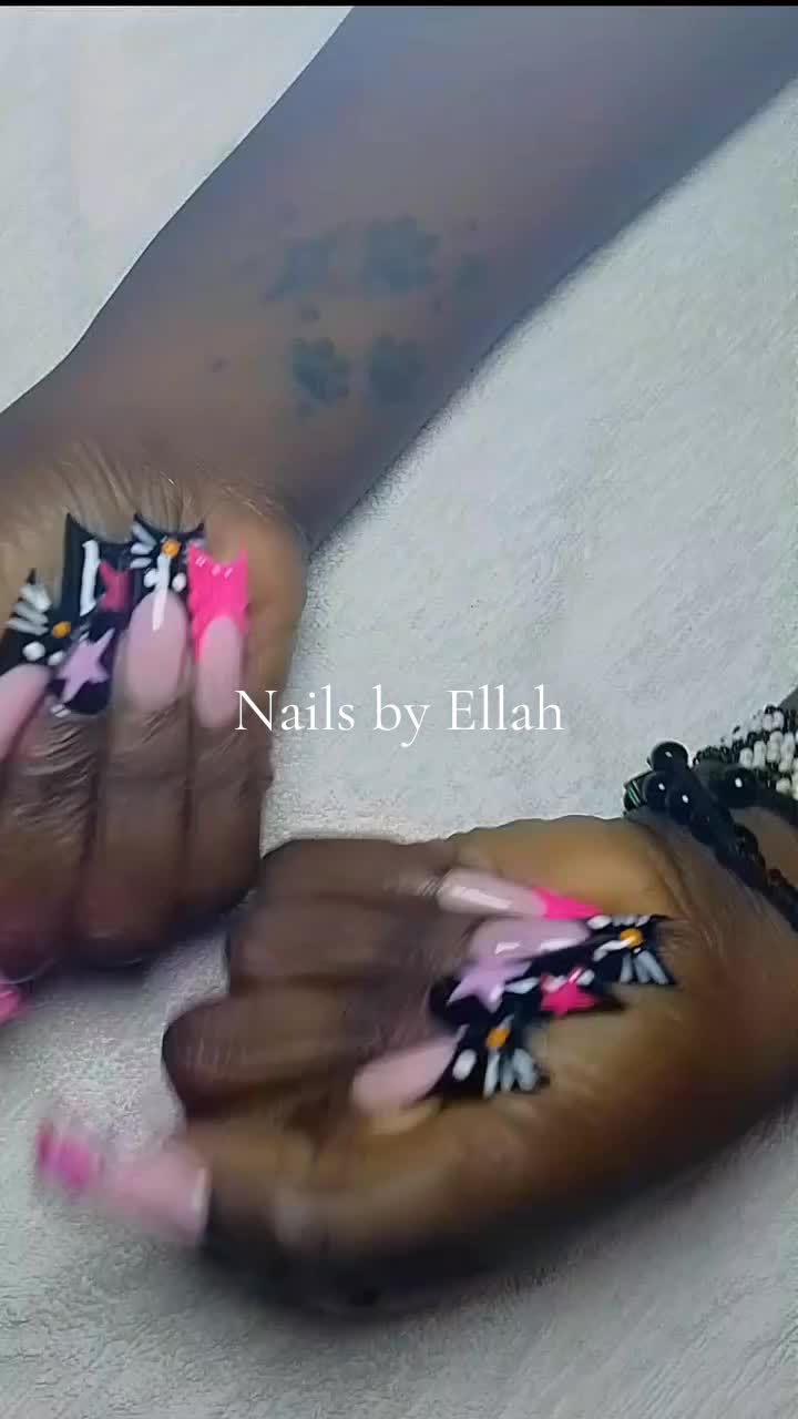 @Being Ellah🎀